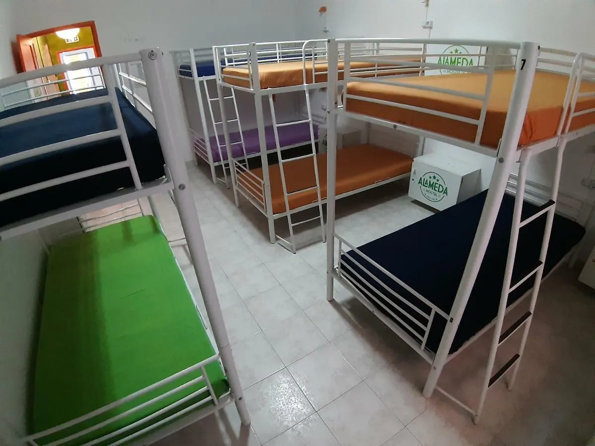 Alameda Hostel Портиман